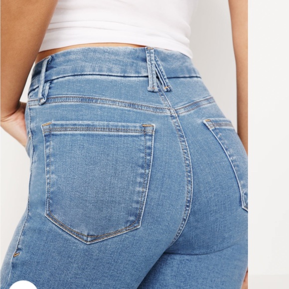 Good American Blue Skinny Jeans - Picture 4 of 8